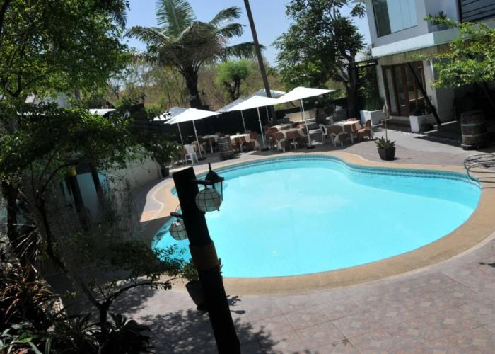 Date and Dine Resort