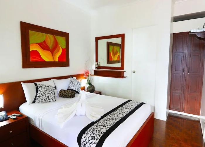 Luljettas Place Garden Suites