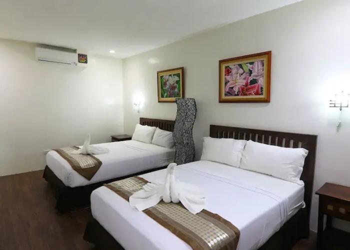Luljettas Place Garden Suites