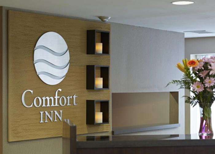Comfort Inn Airport East - Ancienne Lorette