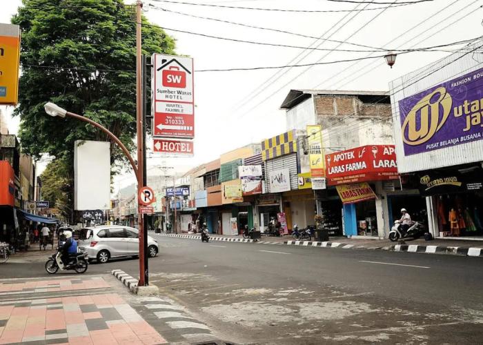 Hotel Sumber Waras