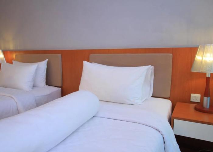Grand Artos Aerowisata Hotel & Convention
