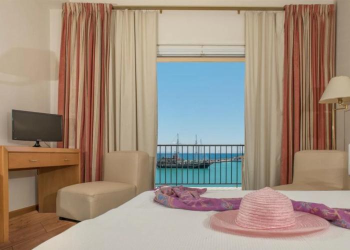 Hotel Strada Marina