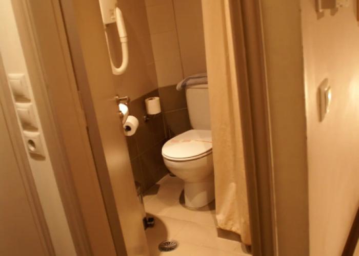 Yria Hotel