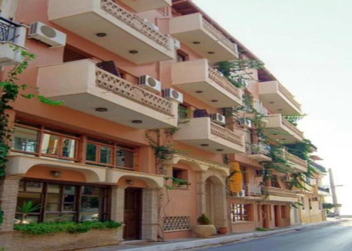 Yria Hotel