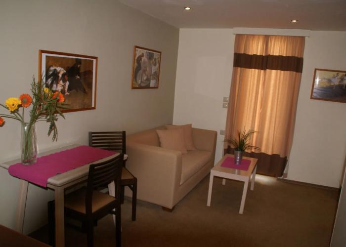 Yria Hotel