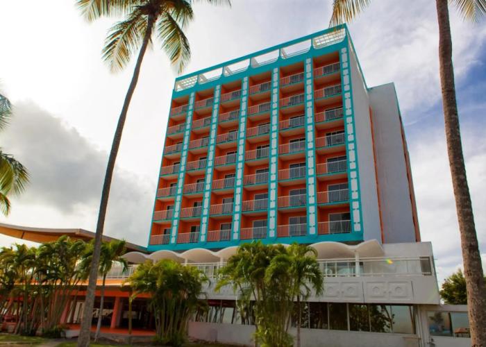 Hotel Arawak Beach Resort