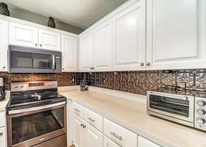 6 Mi to Skiing: Mtn-view Condo in Seven Devils