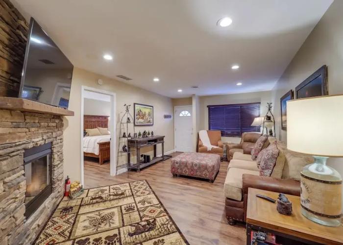 Lookout Deck + Mtn Views: Banner Elk Condo!