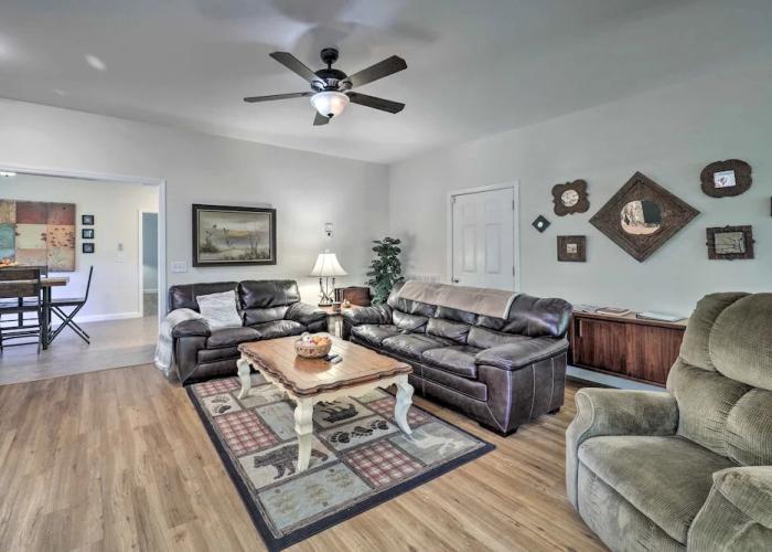 Near Sugar Mtn Resort: Banner Elk Haven w/ Views!