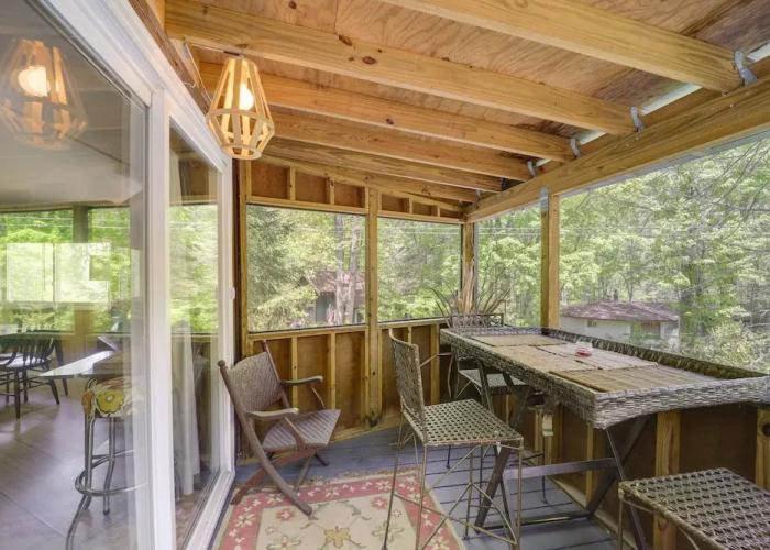 Quaint Vacation Rental w/ Porch in Banner Elk!