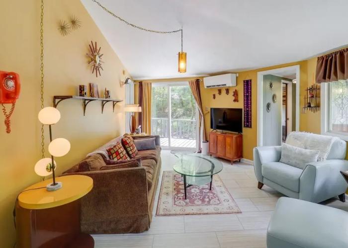 Quaint Vacation Rental w/ Porch in Banner Elk!