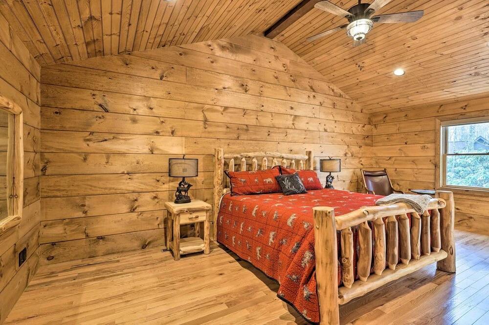 фото Family Cabin w/ Hot Tub: 12 Mi to Beech Mountain!