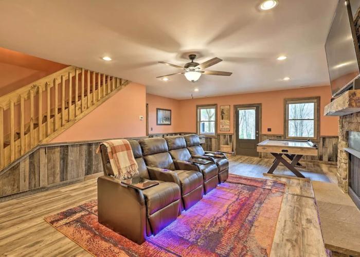 Family Cabin w/ Hot Tub: 12 Mi to Beech Mountain!