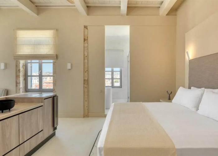 Azade Chania