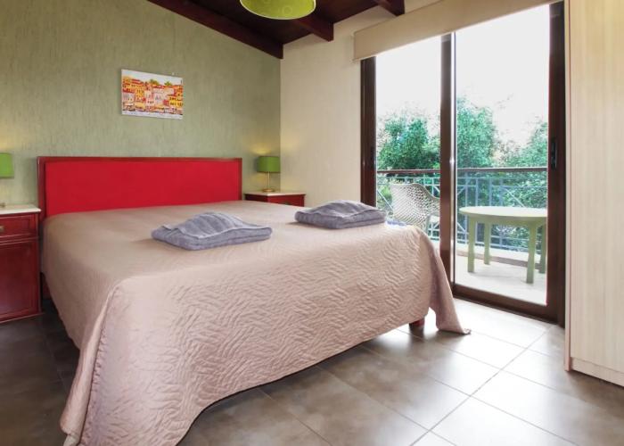 Elea apartments