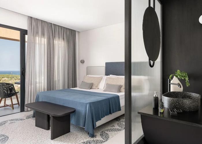 Nuovo Luxury Suites