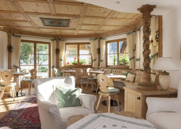 Mareo Dolomites Hotel