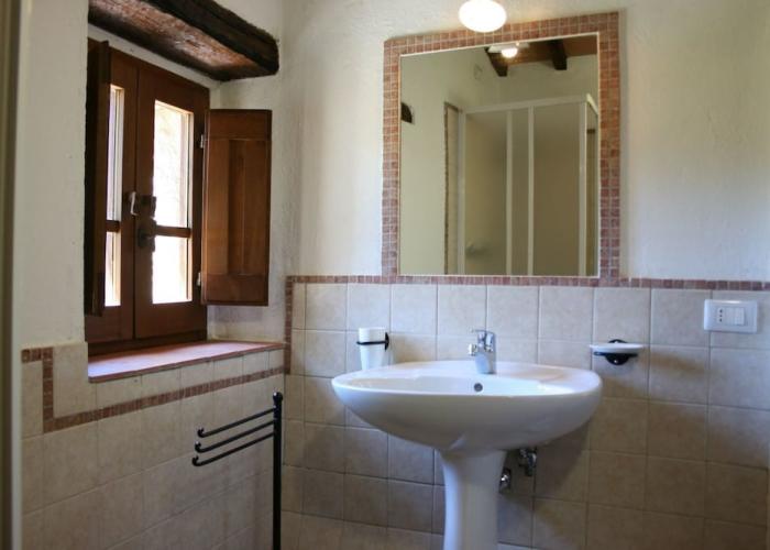 Stunning private villa with private pool, WIFI, TV, pets allowed and parking, close to Cortona