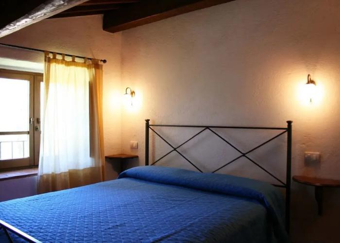 Stunning private villa with private pool, WIFI, TV, pets allowed and parking, close to Cortona