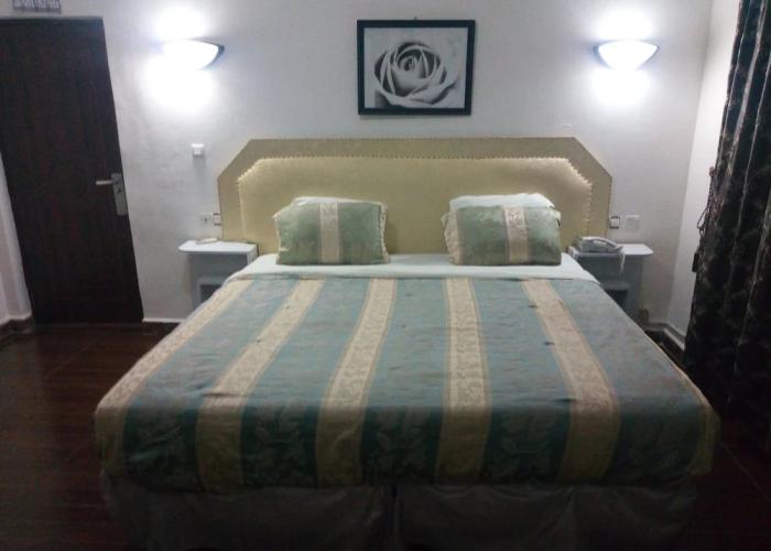Zambezi Inn Hotel