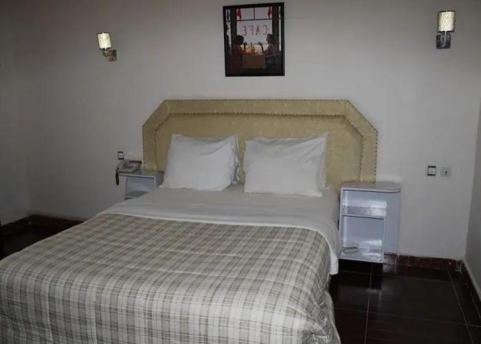 Zambezi Inn Hotel