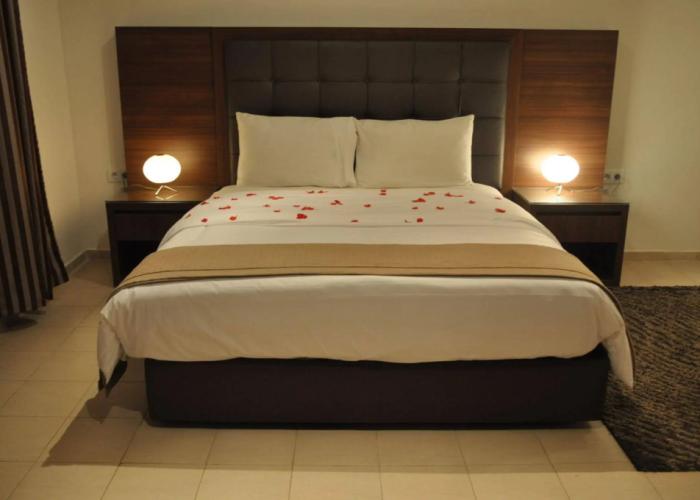 Riviera Royal Hotel, Resort & Casino