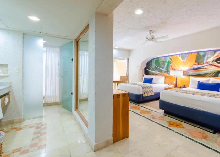 PA Beach Club & Hotel
