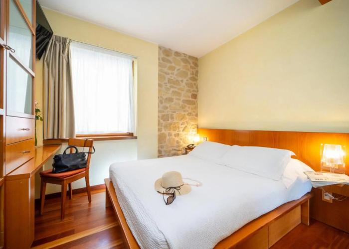 Hotel Cesare