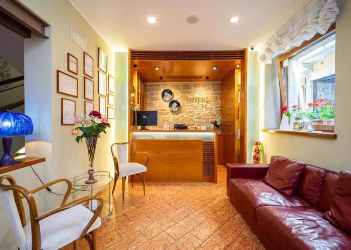 Hotel Cesare