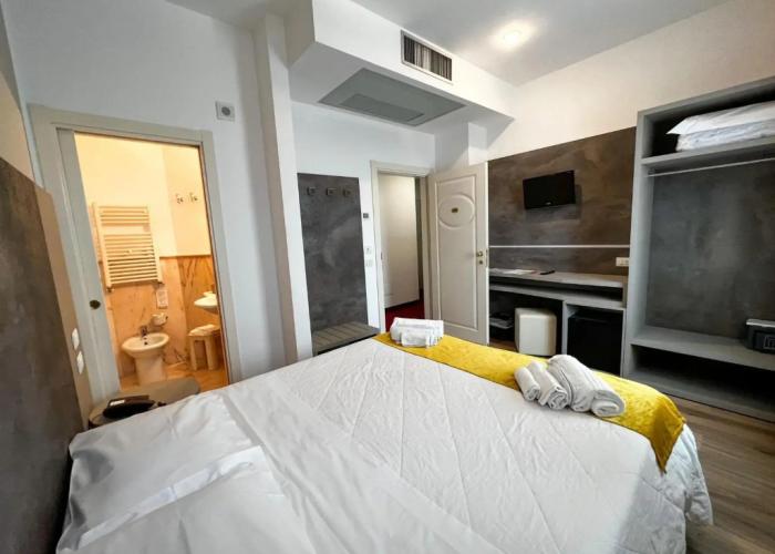 Hotel Joli