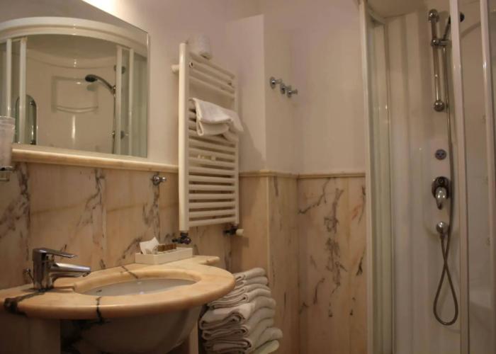 Hotel Joli