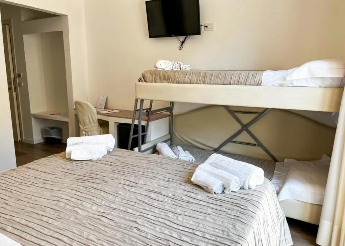 Hotel Joli