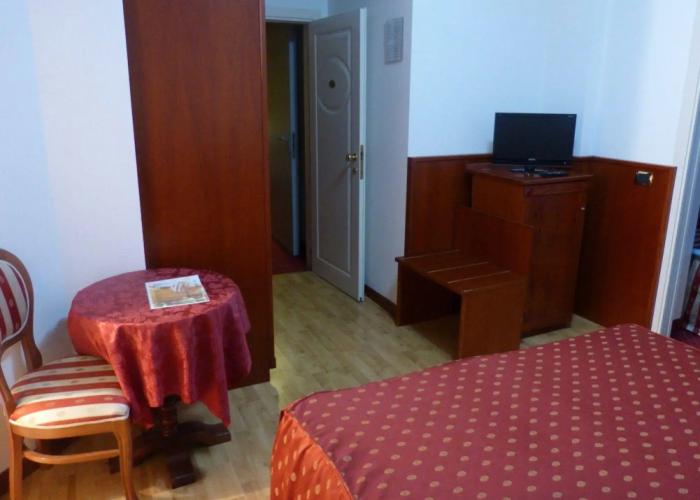 Hotel Joli