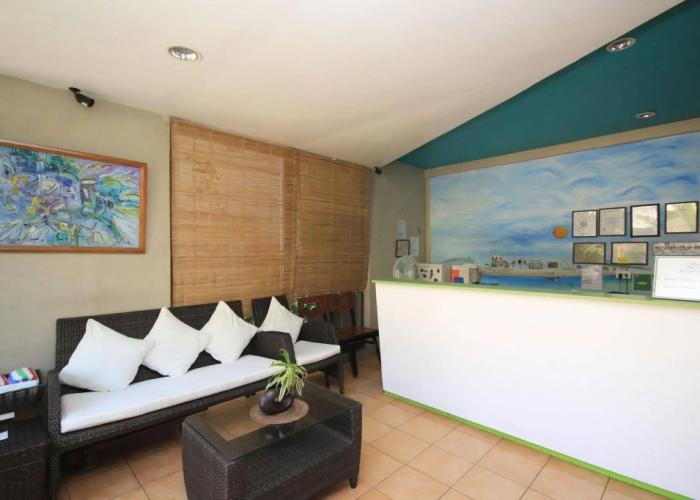 MR Holidays Hotel