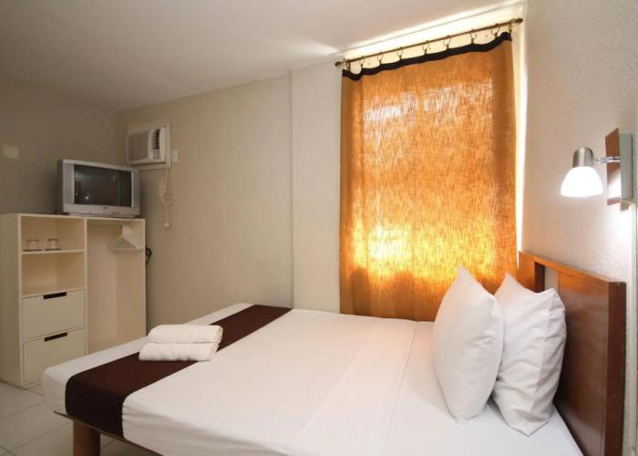 MR Holidays Hotel