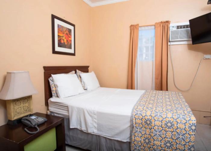 Bunker Hill Hotel
