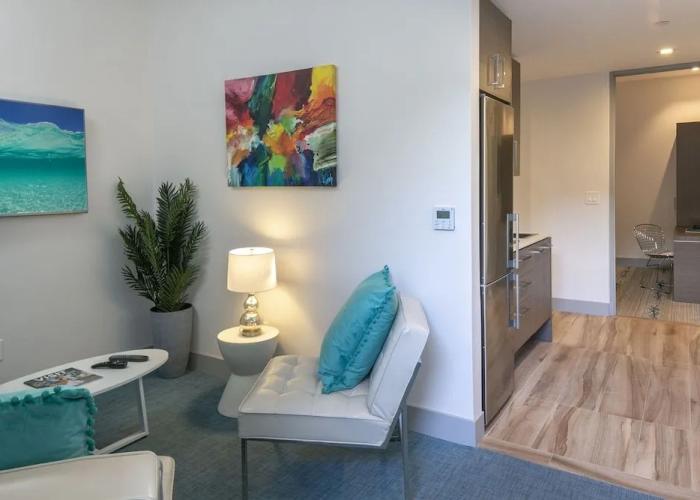 Marketplace Suites