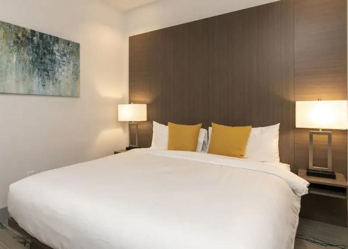 Marketplace Suites