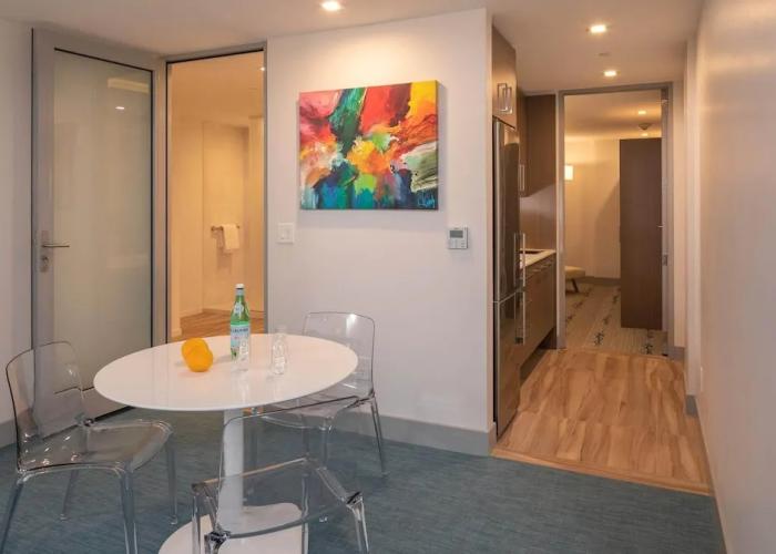 Marketplace Suites