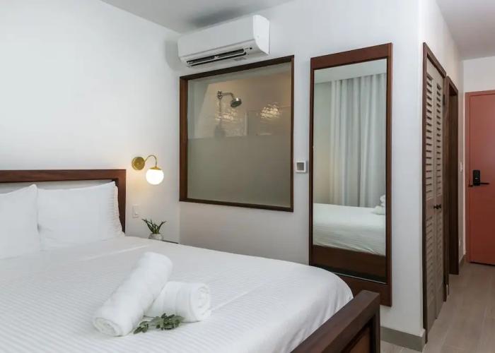 Wharfside Village Hotel