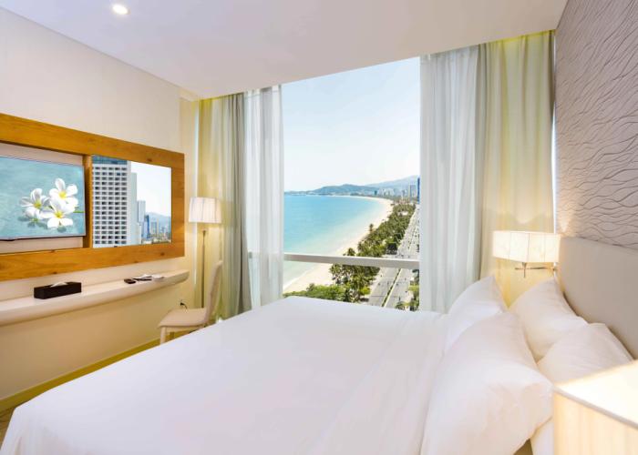 Diamond Bay Hotel
