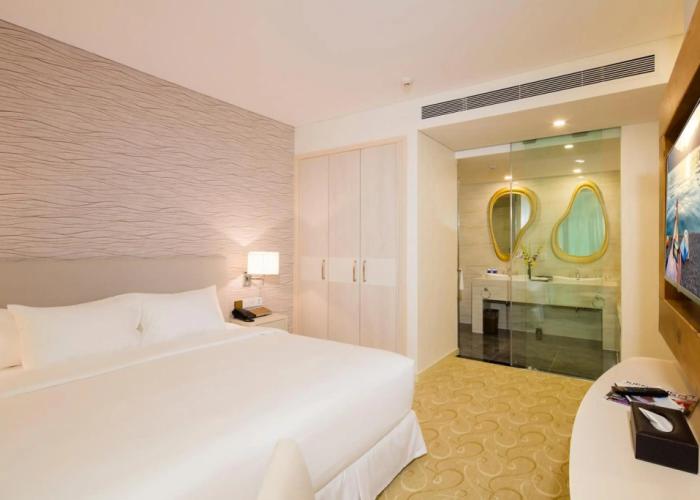 Diamond Bay Hotel