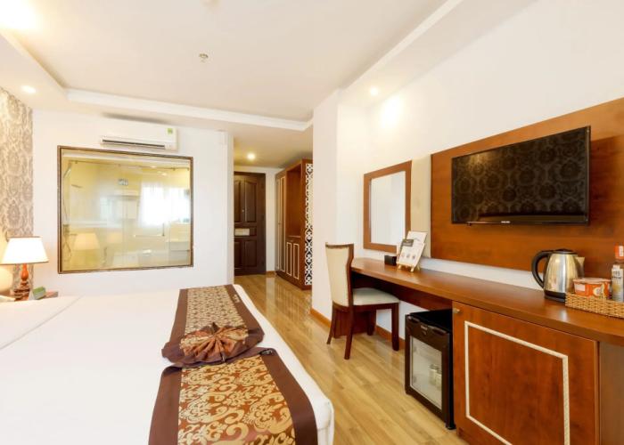 Paris Nha Trang Hotel & Apartment