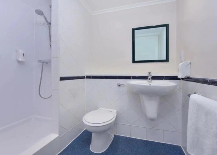 Travelodge Cardiff Airport