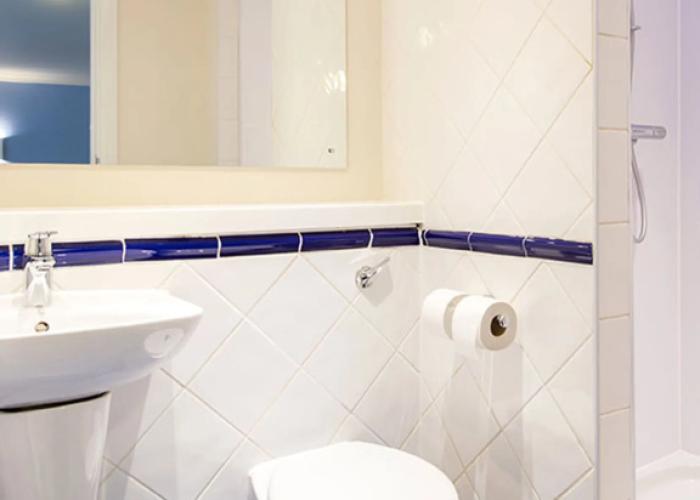 Travelodge Cardiff Airport