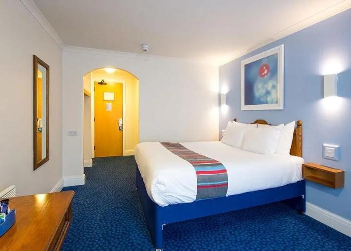 Travelodge Cardiff Airport