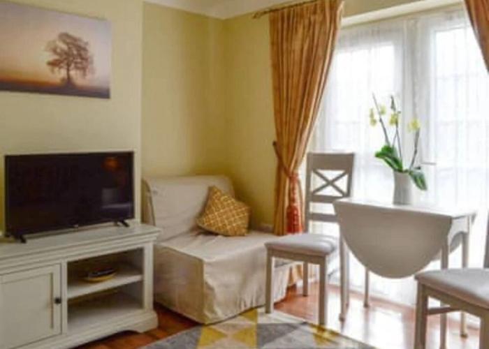 1-bed Cottage on Coastal Pathway in South Wales