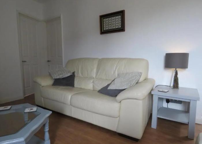 Vale of Glamorgan - Cottage - Sleeps 4 - Parking