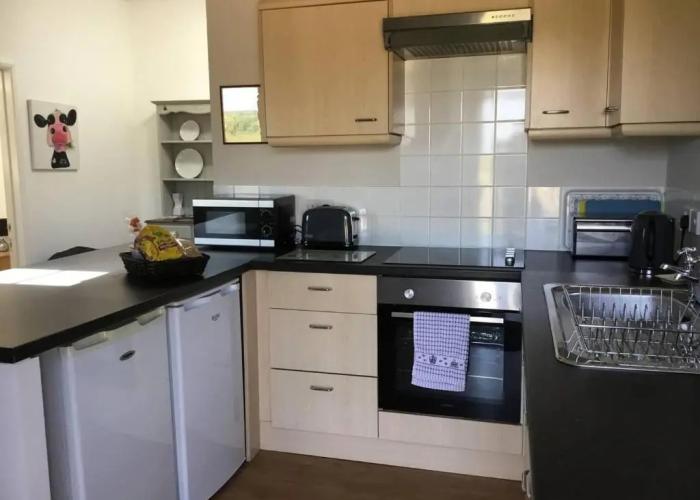 Vale of Glamorgan - Cottage - Sleeps 4 - Parking